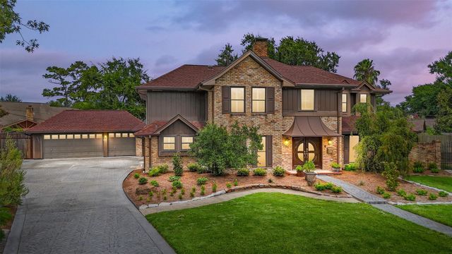 2030 Willowmoss Court, Houston, TX 77008