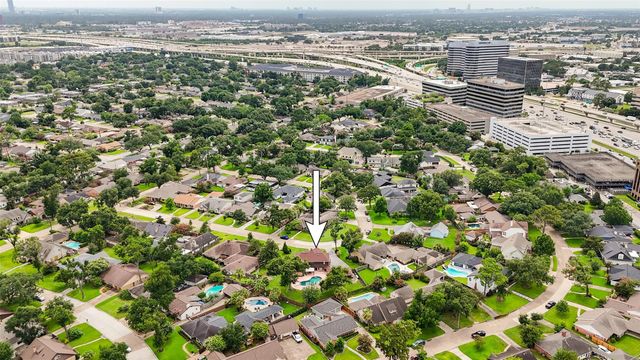 2030 Willowmoss Court, Houston, TX 77008