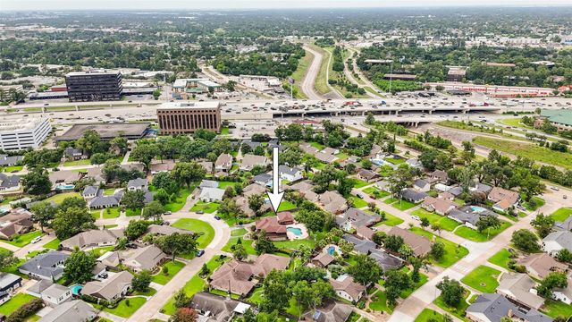 2030 Willowmoss Court, Houston, TX 77008