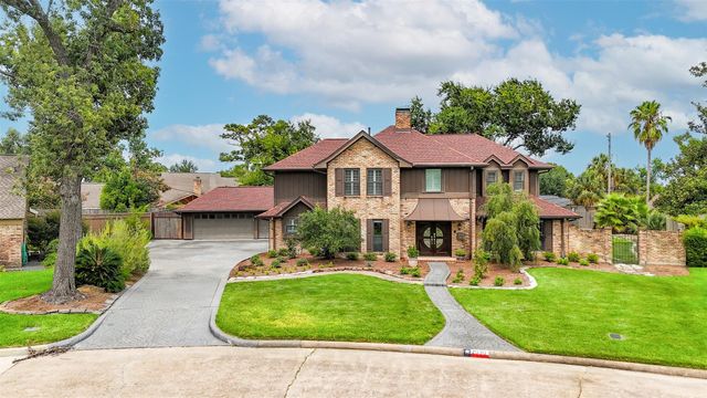 2030 Willowmoss Court, Houston, TX 77008