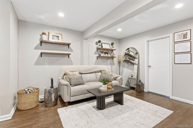 154 Ravine Avenue 1D, Yonkers, NY 10701