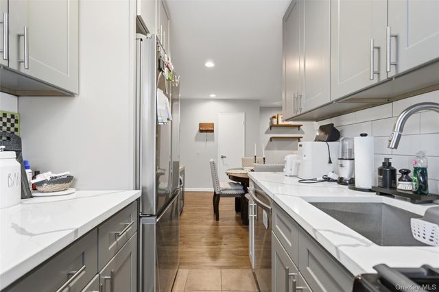 154 Ravine Avenue 1D, Yonkers, NY 10701