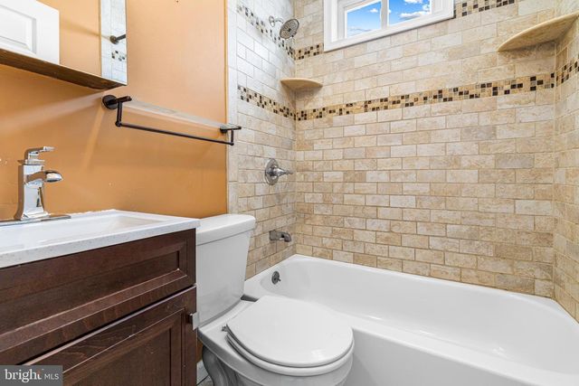 2342 E HUNTINGDON ST, Philadelphia, PA 19125