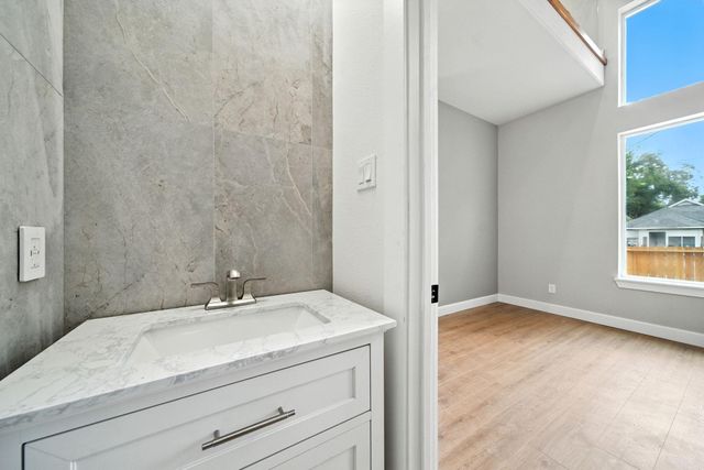 8307 Double Street, Houston, TX 77088