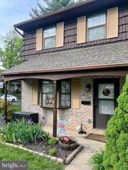 120 POPODICKON DRIVE, Boyertown, PA 19512