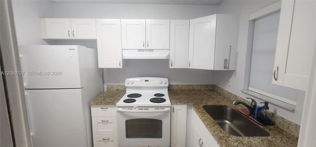 1555 N 12th Court 8B, Hollywood, FL 33019