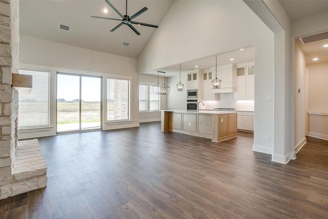 10640 Winter Wheat Lane, Venus, TX 76084
