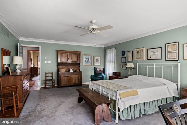181 FOXWOOD DR, Moorestown, NJ 08057