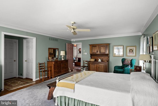 181 FOXWOOD DR, Moorestown, NJ 08057