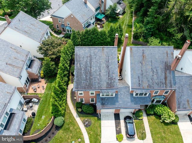 181 FOXWOOD DR, Moorestown, NJ 08057