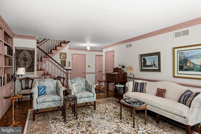 181 FOXWOOD DR, Moorestown, NJ 08057