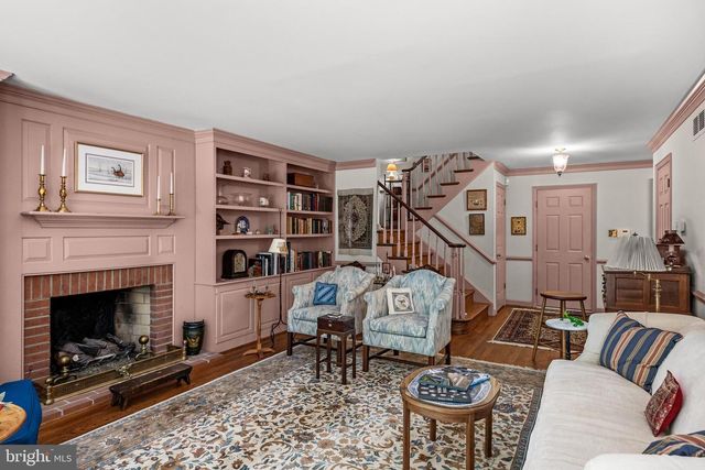 181 FOXWOOD DR, Moorestown, NJ 08057