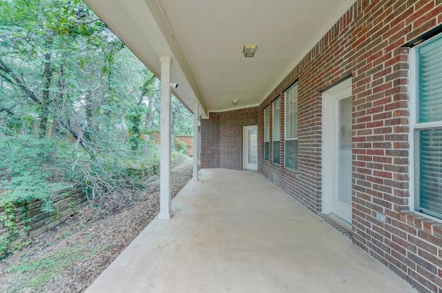 1918 Bridgestone Drive, Corinth, TX 76210
