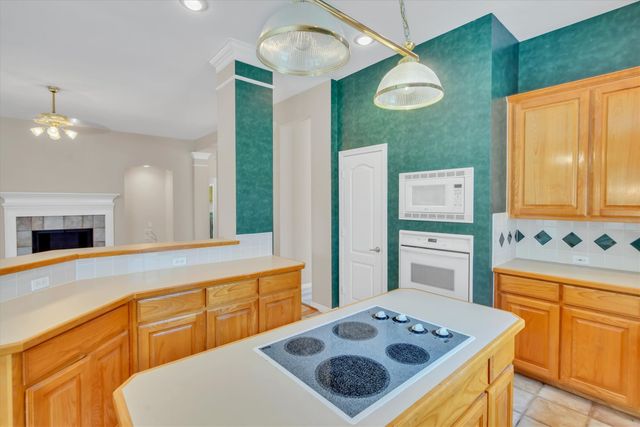 1918 Bridgestone Drive, Corinth, TX 76210