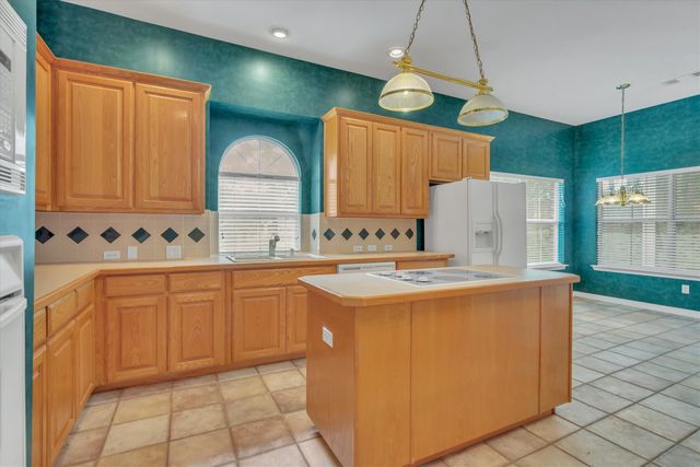 1918 Bridgestone Drive, Corinth, TX 76210