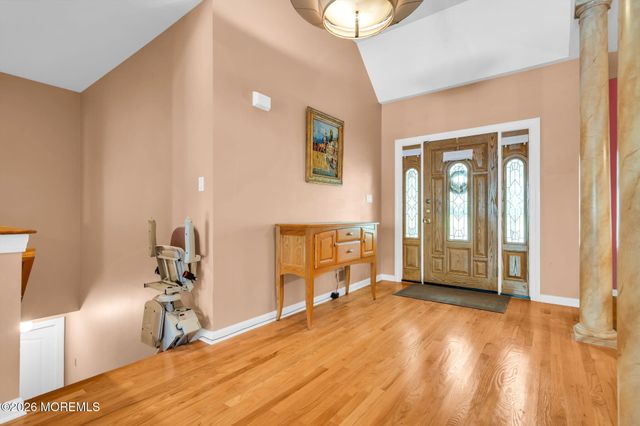 2303 Donna Dee Court, Toms River, NJ 08755