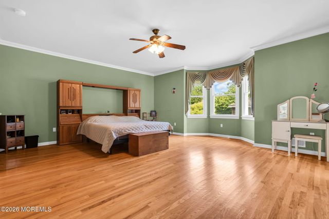2303 Donna Dee Court, Toms River, NJ 08755