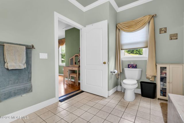 2303 Donna Dee Court, Toms River, NJ 08755