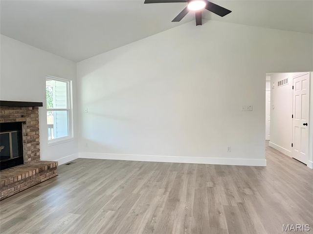 1262 Colby Drive, St Peters, MO 63376