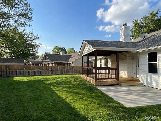 1262 Colby Drive, St Peters, MO 63376
