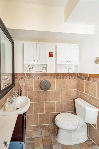 2759 S Pulaski Road, Chicago, IL 60623