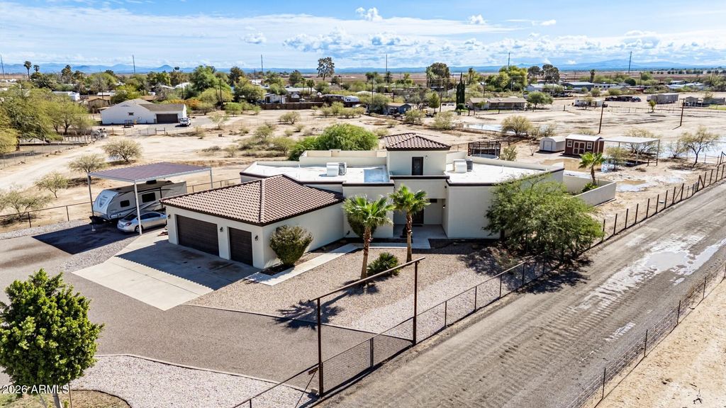 10819 E THE GRIFFIN Way, Valley Farms, AZ 85191 — exterior