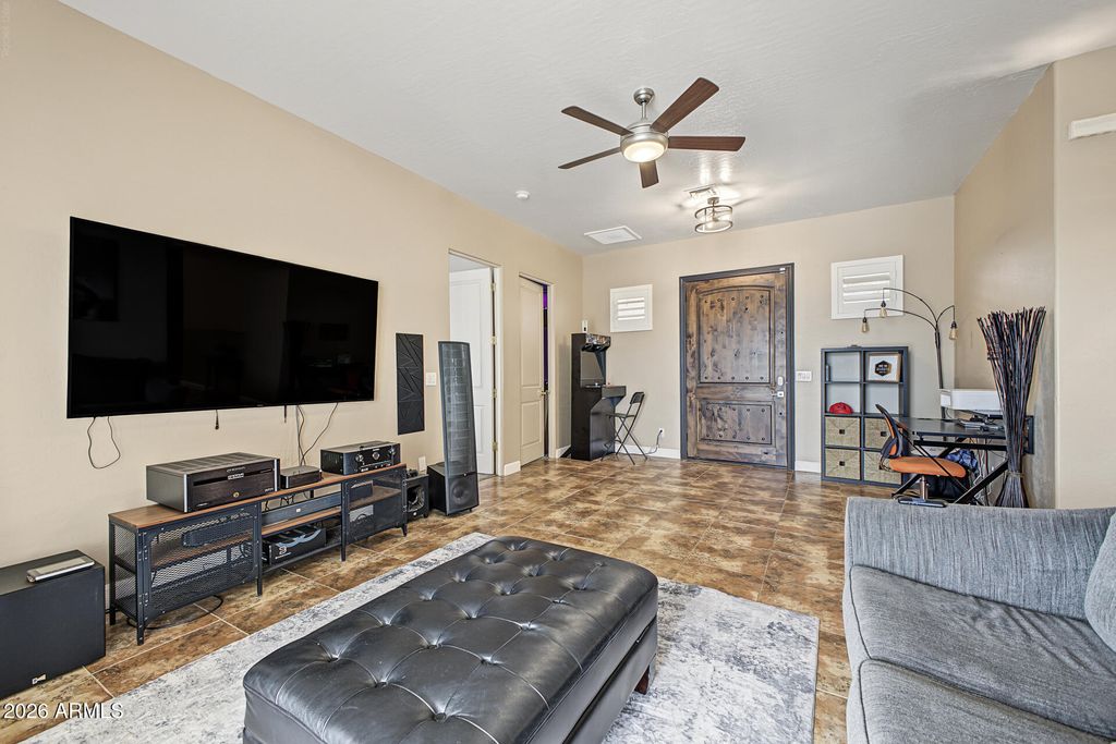 10819 E THE GRIFFIN Way, Valley Farms, AZ 85191 — photo 4