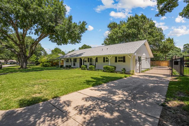 4529 Cloudview Road, Fort Worth, TX 76109