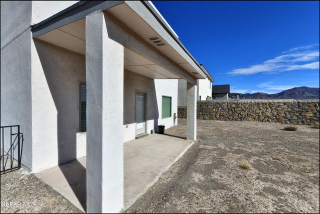 600 Logwood Avenue, Canutillo, TX 79835