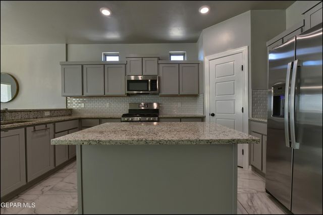 600 Logwood Avenue, Canutillo, TX 79835