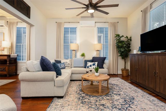 1021 Sealy Street, Galveston, TX 77550