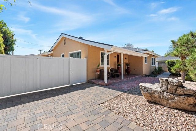 1116 W 21st Street, Santa Ana, CA 92706