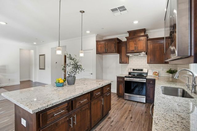 1112 Audrey Ct, Galt, CA 95632