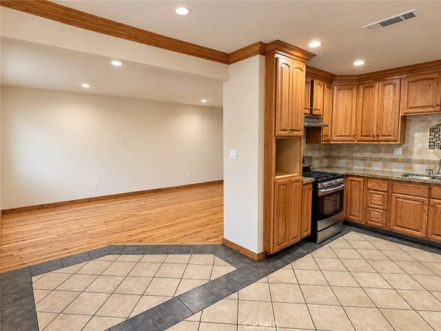 7881 Claybeck Avenue, Sun Valley, CA 91352