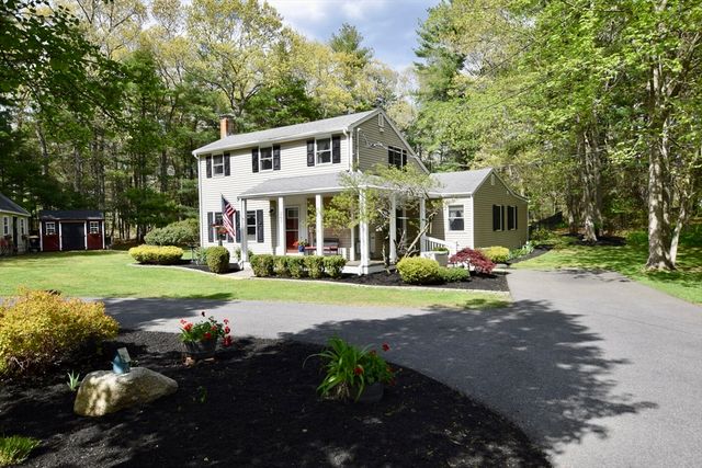 267 Oak St, Halifax, MA 02338