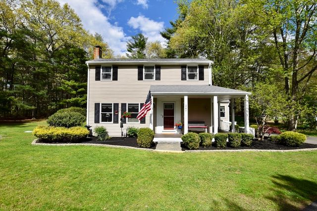 267 Oak St, Halifax, MA 02338