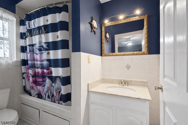 15 Tichenor Ln 403, Newark City, NJ 07114