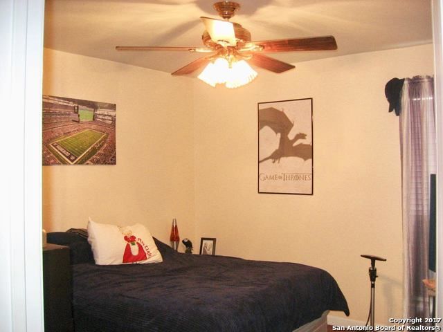 2710 W CRAIG PL, San Antonio, TX 78228