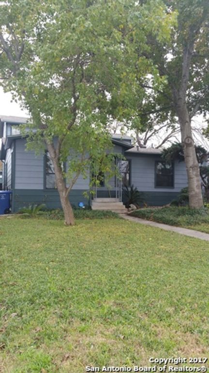 2710 W CRAIG PL, San Antonio, TX 78228