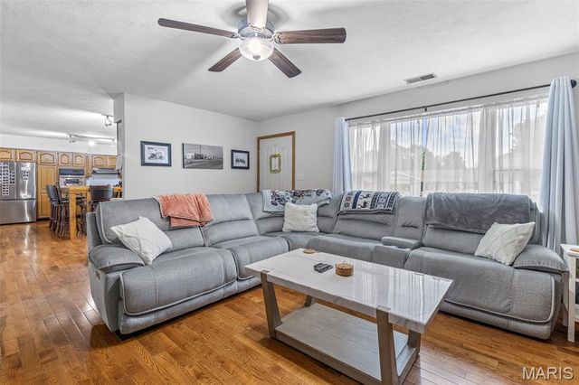 465 Sycamore Drive, Ste Genevieve, MO 63670