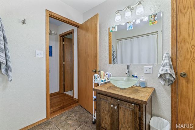 465 Sycamore Drive, Ste Genevieve, MO 63670