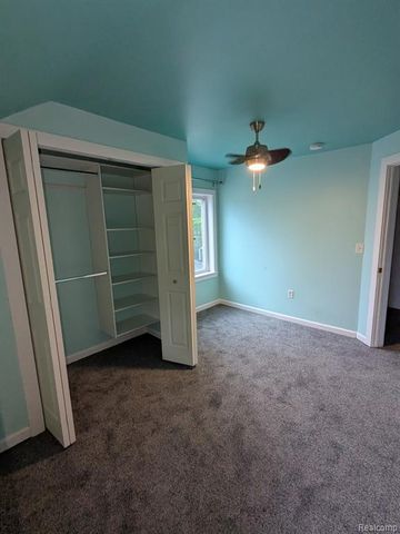 1108 S Grand Traverse Street, Flint, MI 48502