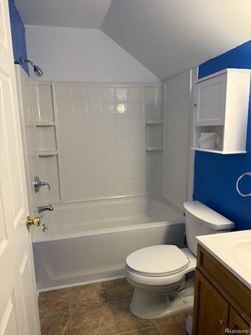 1108 S Grand Traverse Street, Flint, MI 48502