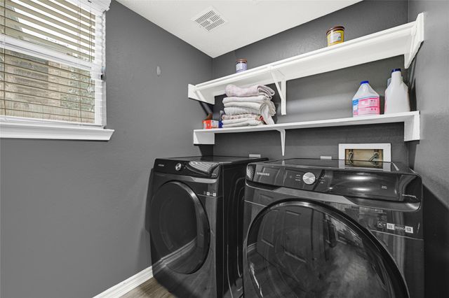 22214 Queenbury Hills Drive, Houston, TX 77073