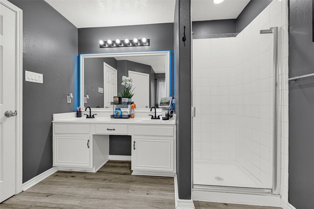 22214 Queenbury Hills Drive, Houston, TX 77073