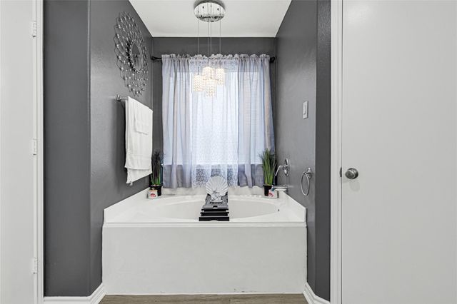 22214 Queenbury Hills Drive, Houston, TX 77073