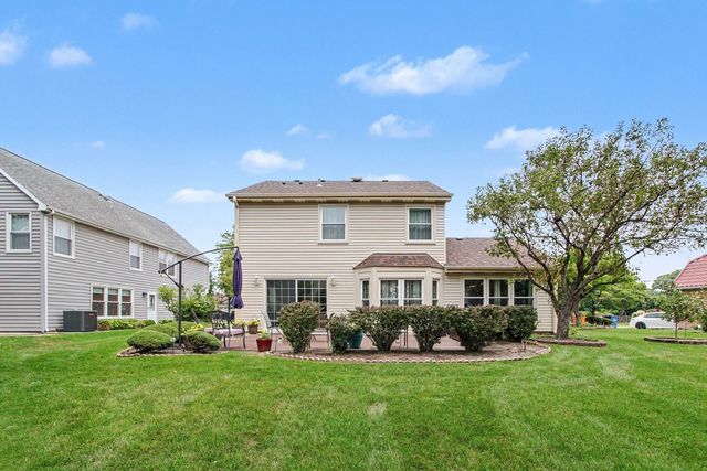 1709 Liberty Court, Mount Prospect, IL 60056