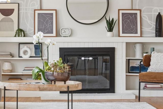 2745 2745 Maxwell Ave, Oakland, CA 94619