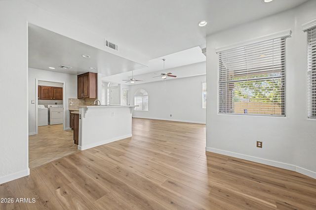 4202 E BROADWAY Road 52, Mesa, AZ 85206