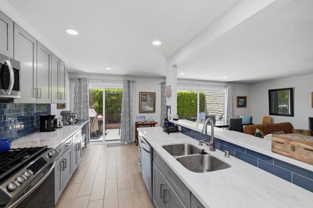 35560 Paseo Circulo E, Cathedral City, CA 92234